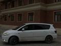 Toyota Ipsum 2001 годаfor4 500 000 тг. в Актау