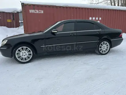 Mercedes-Benz S 320 2002 года за 5 700 000 тг. в Петропавловск – фото 2