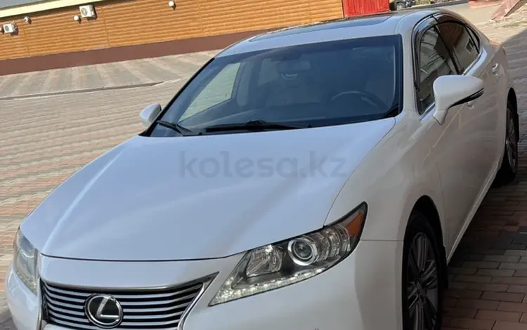 Lexus ES 250 2013 года за 12 500 000 тг. в Алматы