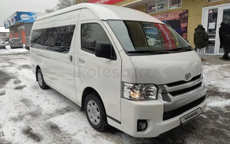 Toyota Hiace 2016 года за 16 300 000 тг. в Алматы