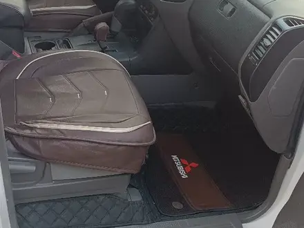 Mitsubishi Pajero 2002 года за 4 500 000 тг. в Алматы – фото 9