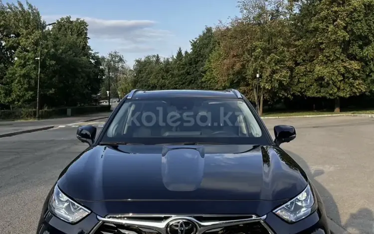 Toyota Highlander 2023 годаүшін33 500 000 тг. в Алматы