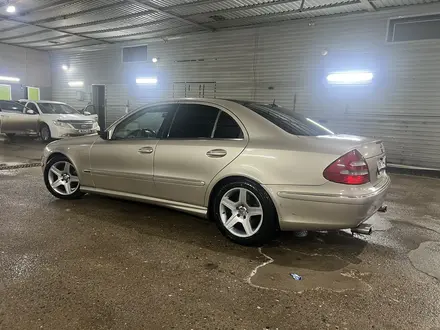 Mercedes-Benz E 320 2003 года за 3 500 000 тг. в Астана – фото 3