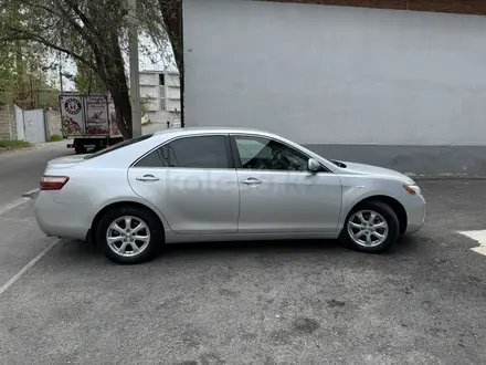 Toyota Camry 2007 года за 6 500 000 тг. в Шымкент – фото 2