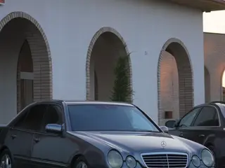 Mercedes-Benz E 430