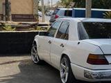 Mercedes-Benz E 230 1990 года за 1 000 000 тг. в Мойынкум