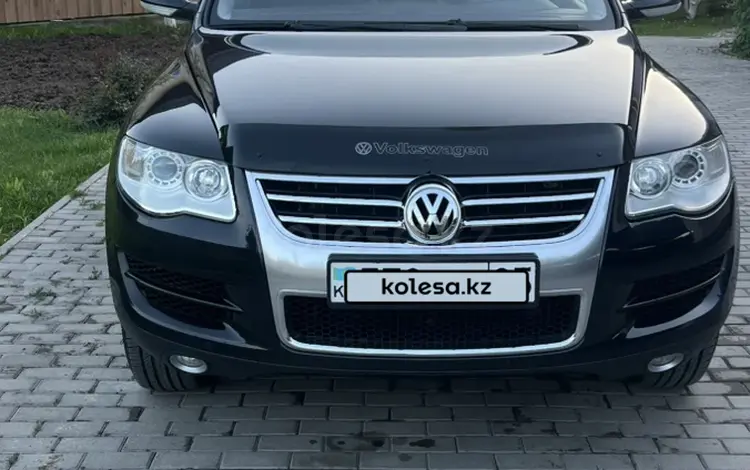 Volkswagen Touareg 2008 года за 6 800 000 тг. в Алматы