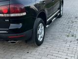 Volkswagen Touareg 2008 года за 6 800 000 тг. в Алматы – фото 3