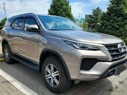 Toyota Fortuner 2022 года за 22 000 000 тг. в Алматы – фото 4