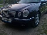 Mercedes-Benz E 230 1996 года за 3 850 000 тг. в Алматы – фото 2