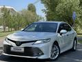 Toyota Camry 2019 года за 13 500 000 тг. в Астана – фото 4