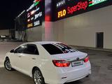 Toyota Camry 2014 года за 9 200 000 тг. в Атырау – фото 3