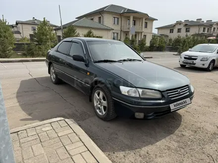 Toyota Camry 1999 года за 3 400 000 тг. в Астана