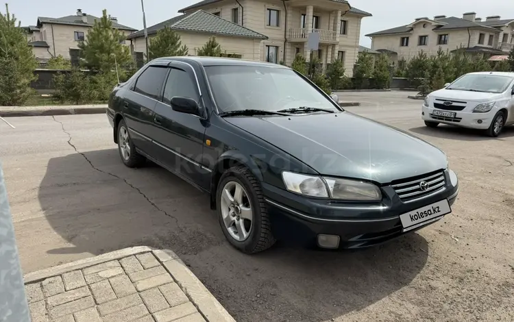 Toyota Camry 1999 года за 3 400 000 тг. в Астана