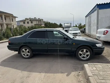 Toyota Camry 1999 года за 3 400 000 тг. в Астана – фото 5