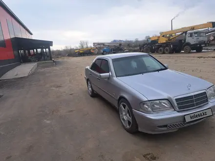 Mercedes-Benz C 220 1996 года за 3 000 000 тг. в Усть-Каменогорск – фото 6