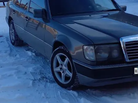 Mercedes-Benz E 260 1990 года за 1 500 000 тг. в Балхаш