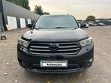 Toyota Highlander 2013 года за 9 980 700 тг. в Алматы – фото 2
