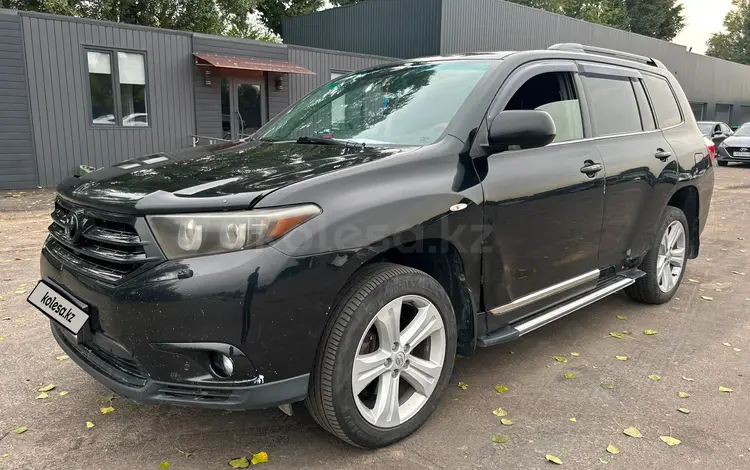 Toyota Highlander 2013 года за 9 980 700 тг. в Алматы