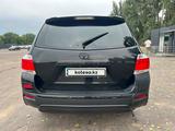 Toyota Highlander 2013 года за 9 980 700 тг. в Алматы – фото 4