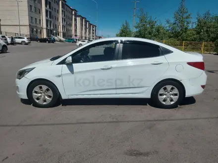 Hyundai Solaris 2015 года за 4 600 000 тг. в Караганда – фото 4