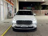 Hyundai Santa Fe 2021 года за 15 000 000 тг. в Алматы – фото 3