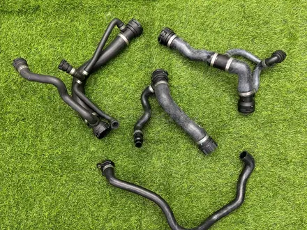 Патрубки системы охлаждения BMW (БМВ) за 30 000 тг. в Астана