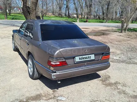 Mercedes-Benz E 230 1989 года за 950 000 тг. в Алматы – фото 7
