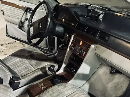 Mercedes-Benz E 230 1992 года за 800 000 тг. в Тараз – фото 10