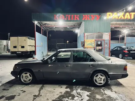 Mercedes-Benz E 230 1992 года за 800 000 тг. в Тараз – фото 5