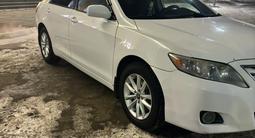 Toyota Camry 2010 года за 6 650 000 тг. в Петропавловск – фото 2