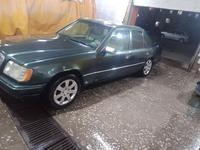 Mercedes-Benz E 200 1994 года за 1 000 000 тг. в Астана