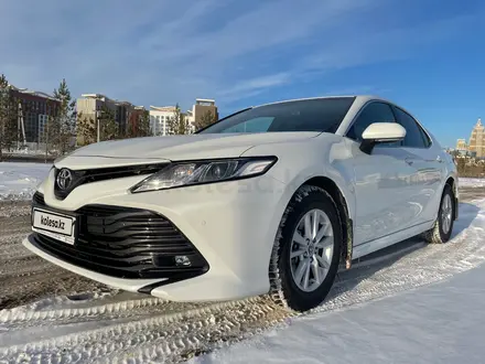 Toyota Camry 2021 года за 14 500 000 тг. в Астана