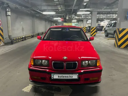 BMW 320 1994 года за 1 900 000 тг. в Алматы – фото 3