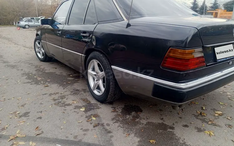 Mercedes-Benz E 230 1992 года за 1 700 000 тг. в Алматы