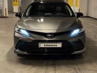 Toyota Camry 2022 года за 18 200 000 тг. в Алматы