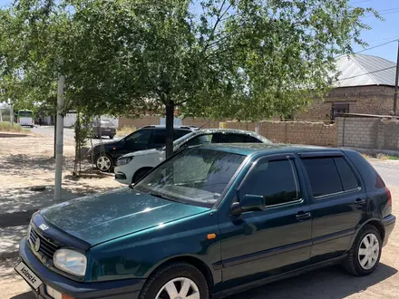 Volkswagen Golf 1995 года за 1 200 000 тг. в Шымкент – фото 2