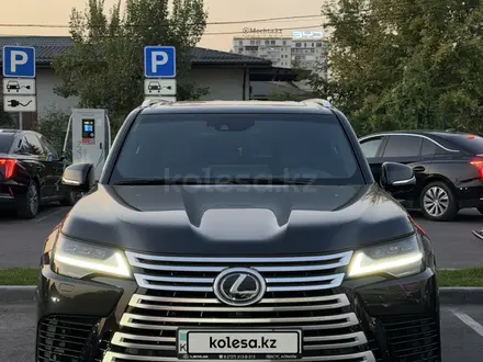 Lexus LX 600 2022 года за 69 500 000 тг. в Алматы – фото 4