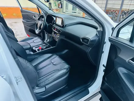 Hyundai Santa Fe 2019 года за 14 000 000 тг. в Шымкент – фото 19