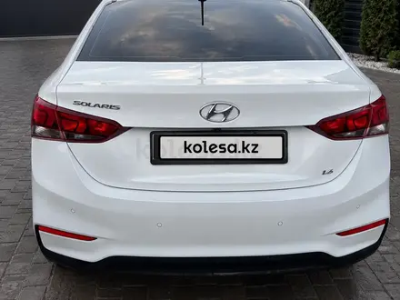 Hyundai Accent 2019 года за 7 000 000 тг. в Актобе