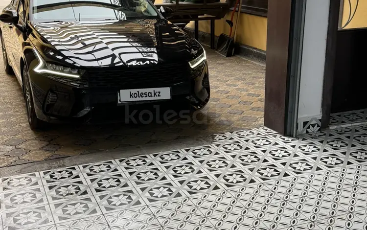 Kia K5 2022 года за 12 000 000 тг. в Павлодар