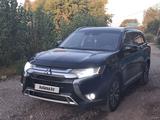 Mitsubishi Outlander 2018 годаүшін8 700 000 тг. в Актобе – фото 4