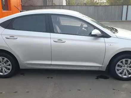 Hyundai Accent 2021 года за 7 800 000 тг. в Атырау – фото 3