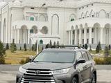 Toyota Highlander 2019 годаүшін19 500 000 тг. в Алматы