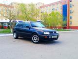 Volkswagen Golf 1993 годаүшін1 700 000 тг. в Астана – фото 2