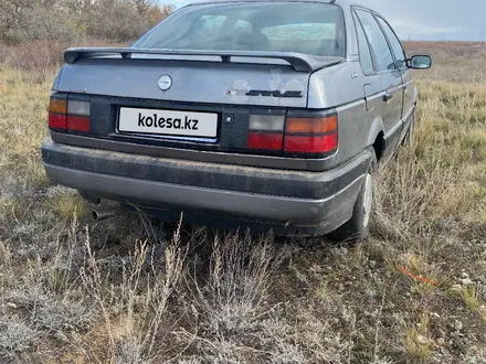 Volkswagen Passat 1993 года за 550 000 тг. в Жанаарка – фото 4