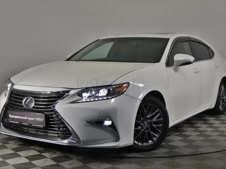 Lexus ES 250 2017 года за 11 990 000 тг. в Алматы