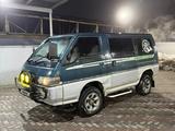 Mitsubishi Delica 1993 годаfor1 850 000 тг. в Алматы – фото 3