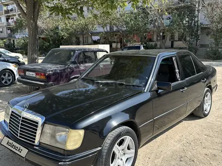 Mercedes-Benz E 230 1992 года за 1 800 000 тг. в Актау – фото 2