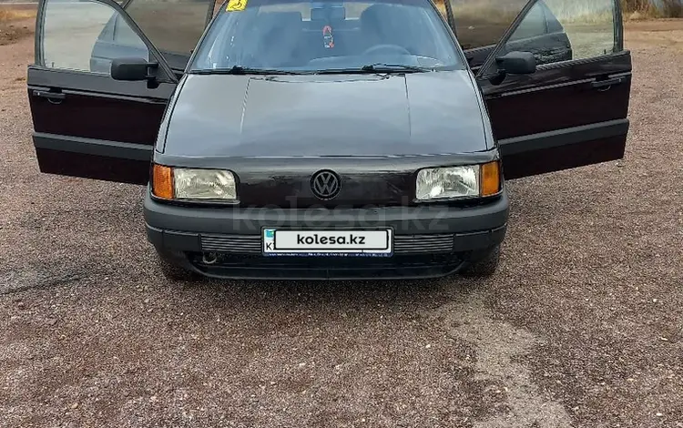 Volkswagen Passat 1991 годаfor1 470 000 тг. в Астана